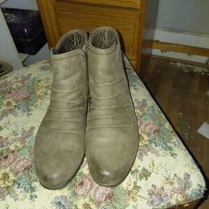 Rockport Tan Ankle Boots